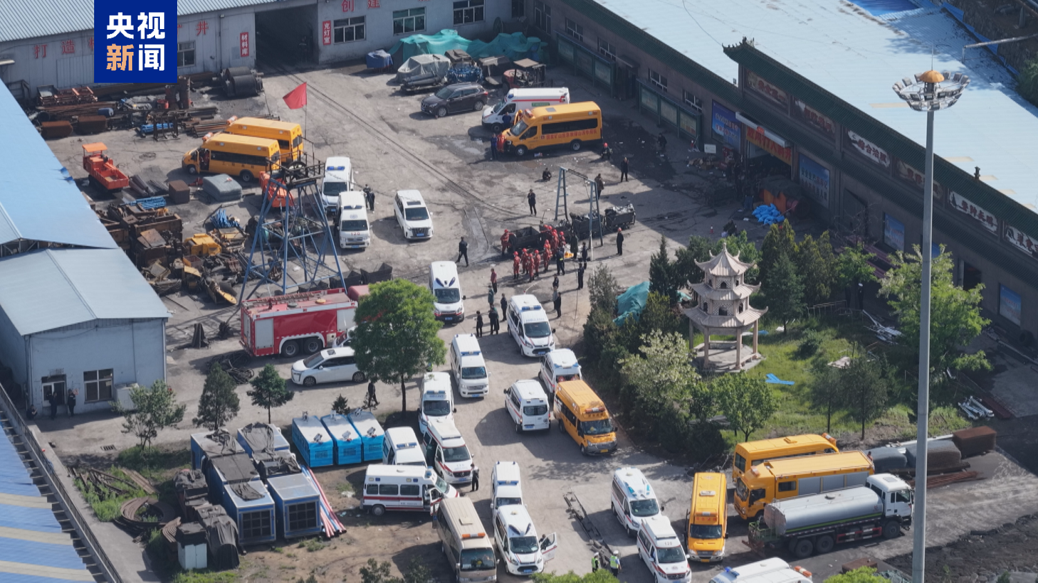 The rescue efforts are ongoing after a coal mine blast in north China's Qinyun County. /CMG