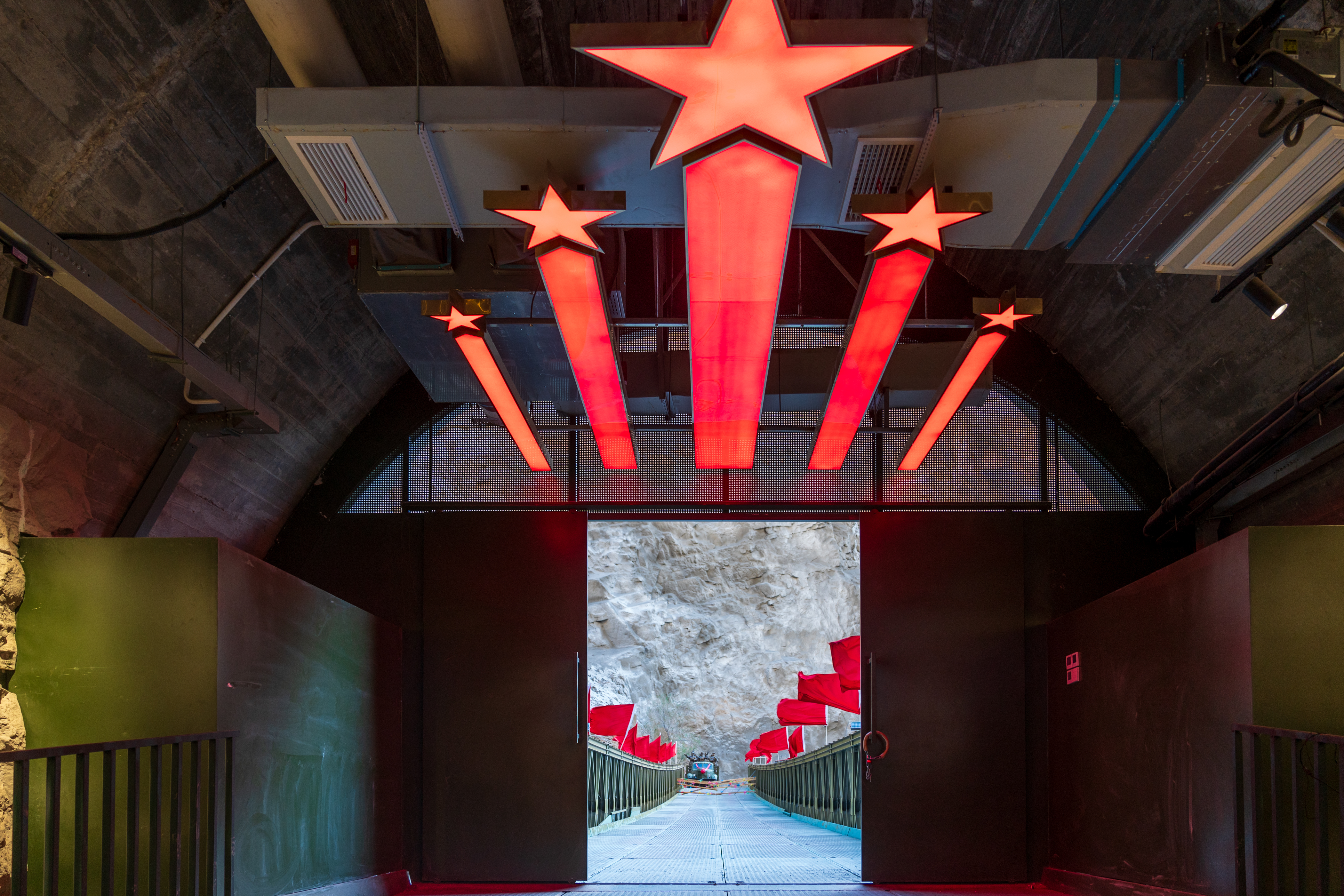 Xizang Snapshots: Preserving history inside a canyon tunnel
