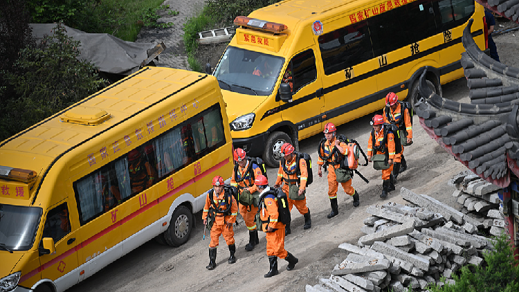 All-out rescues are still underway to reach the two miners who remained unaccounted for following a deadly coal mine accident in north China's Shanxi Province.