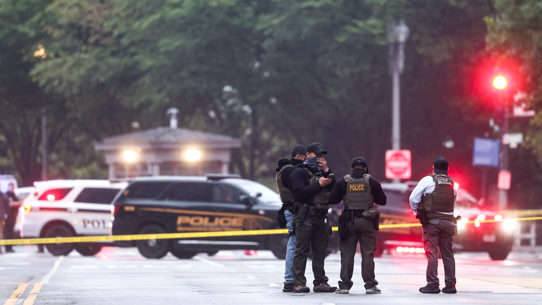 Gunman who opened fire outside White House dies in hospital