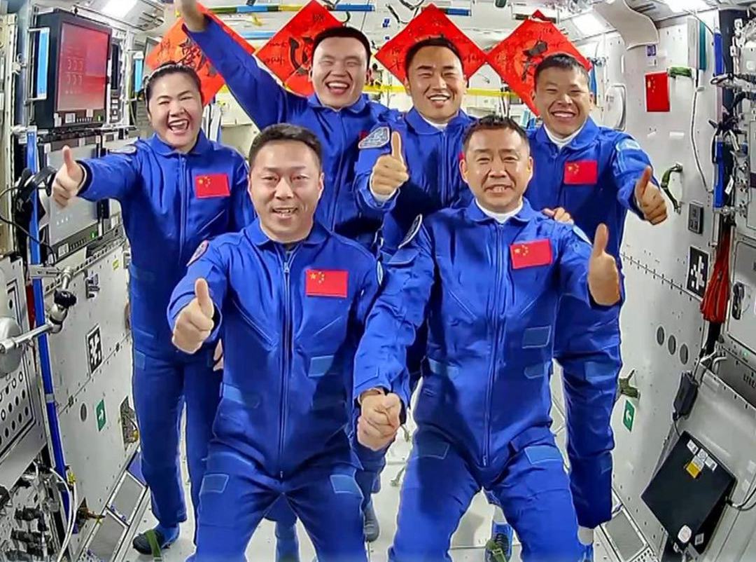 A group photo of Shenzhou-19 and Shenzhou-20 crews in space, April 25, 2025. /CMSA