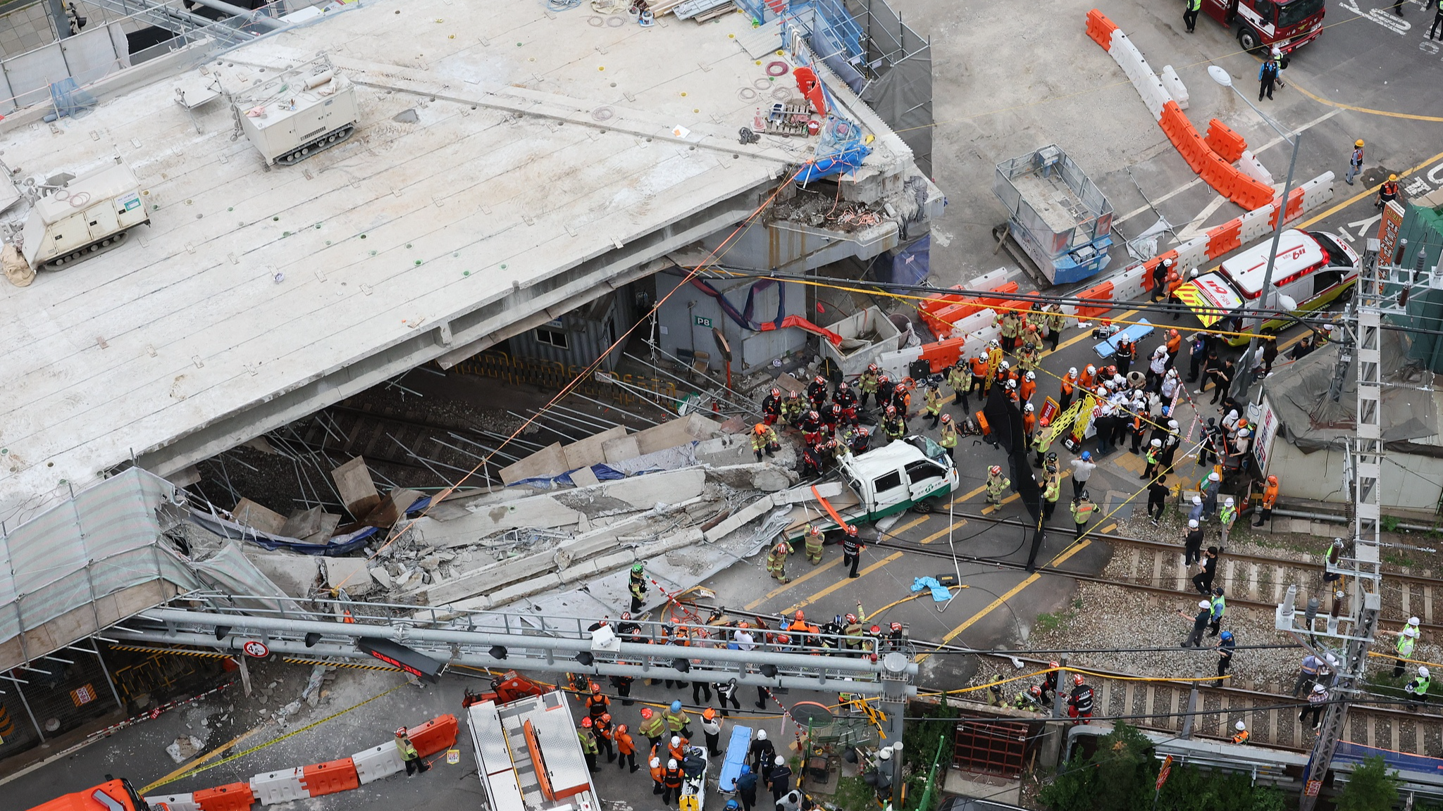 2 killed, 4 injured as overpass collapses in South Korea