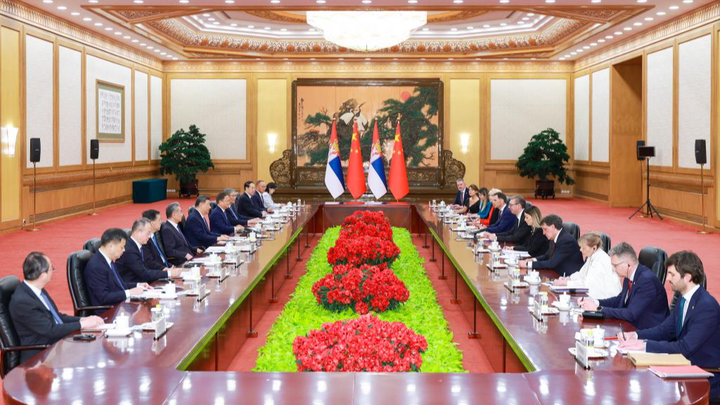 Chinese President Xi Jinping holds talks with Serbian President Aleksandar Vucic, who is on a state visit to China, at the Great Hall of the People in Beijing, capital of China, May 25, 2026. /Xinhua