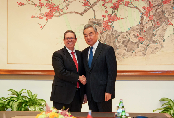 Chinese Foreign Minister Wang Yi (R), also a member of the Political Bureau of the Communist Party of China Central Committee, meets with Cuban Foreign Minister Bruno Rodriguez in New York, US, May 27, 2026. /Chinese Foreign Ministry