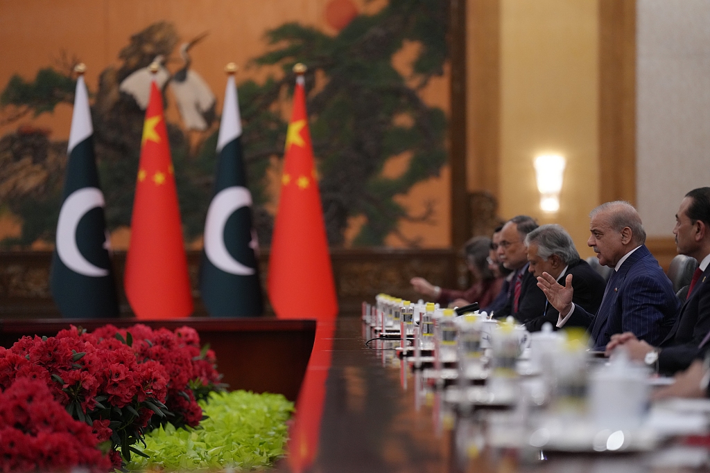 Pakistani Prime Minister Shehbaz Sharif had a meeting with Chinese leaders at the Great Hall of the People in Beijing, China, May 25, 2026. /CFP