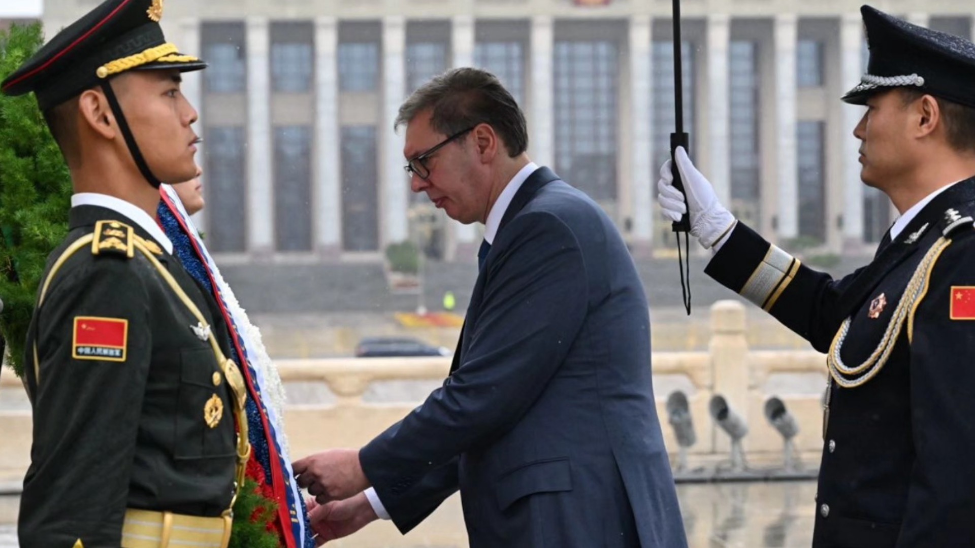 Vucic continues China visit with wreath-laying ceremony in Beijing
