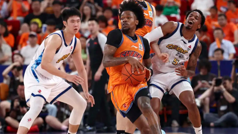 Goodwin's clutch three powers Shanghai to vital win over Guangsha