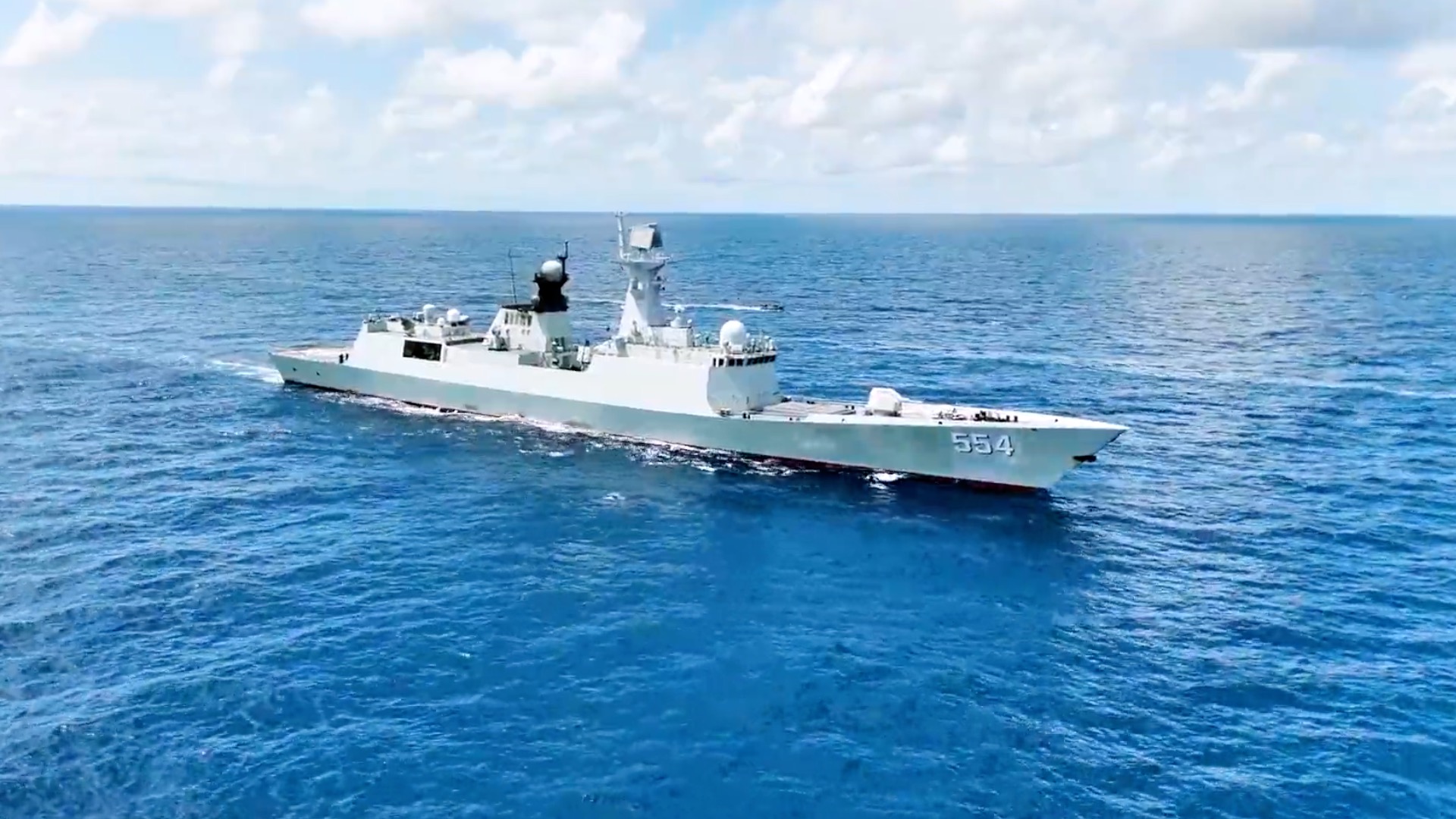 Chinese naval, air forces patrol Huangyan Dao