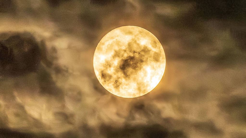 The blue moon in the night sky over Munich, Germany, May 31, 2026. /VCG