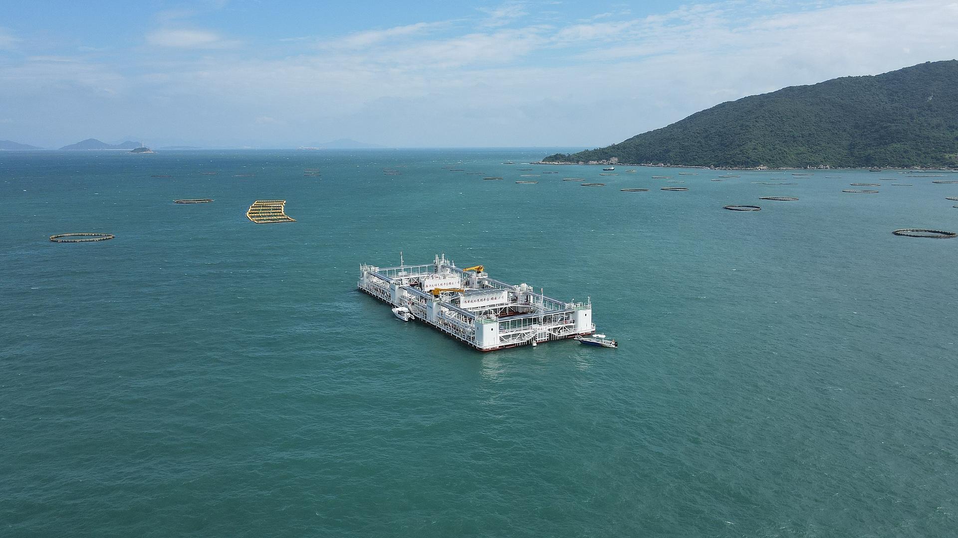 China's deep-sea fish farms go high-tech