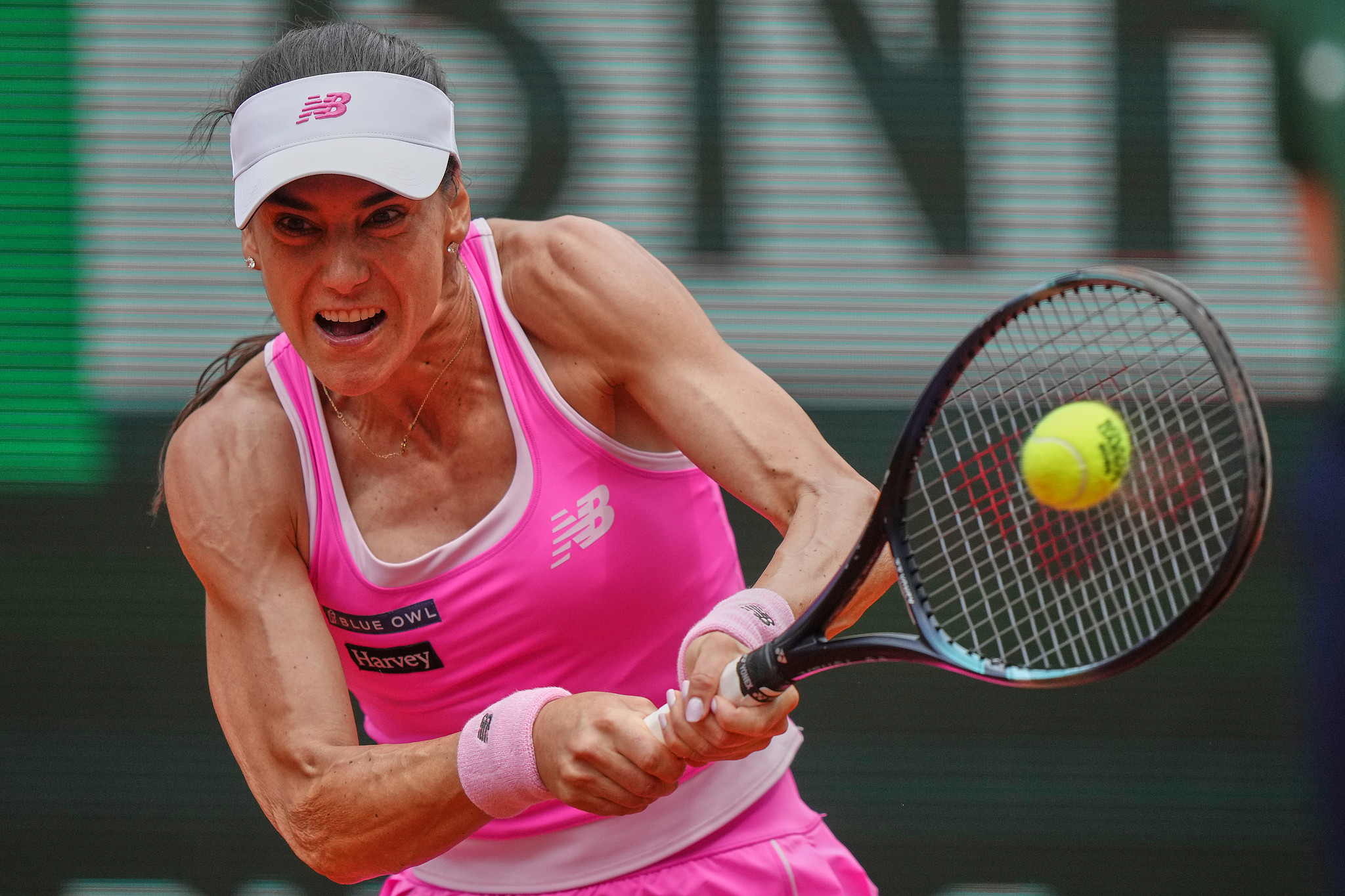 Sorana Cirstea of Romania hits a shot in the women's singles round of 16 match against Wang Xiyu of China at the French Open at Roland Garros in Paris, France, May 31, 2026. /VCG