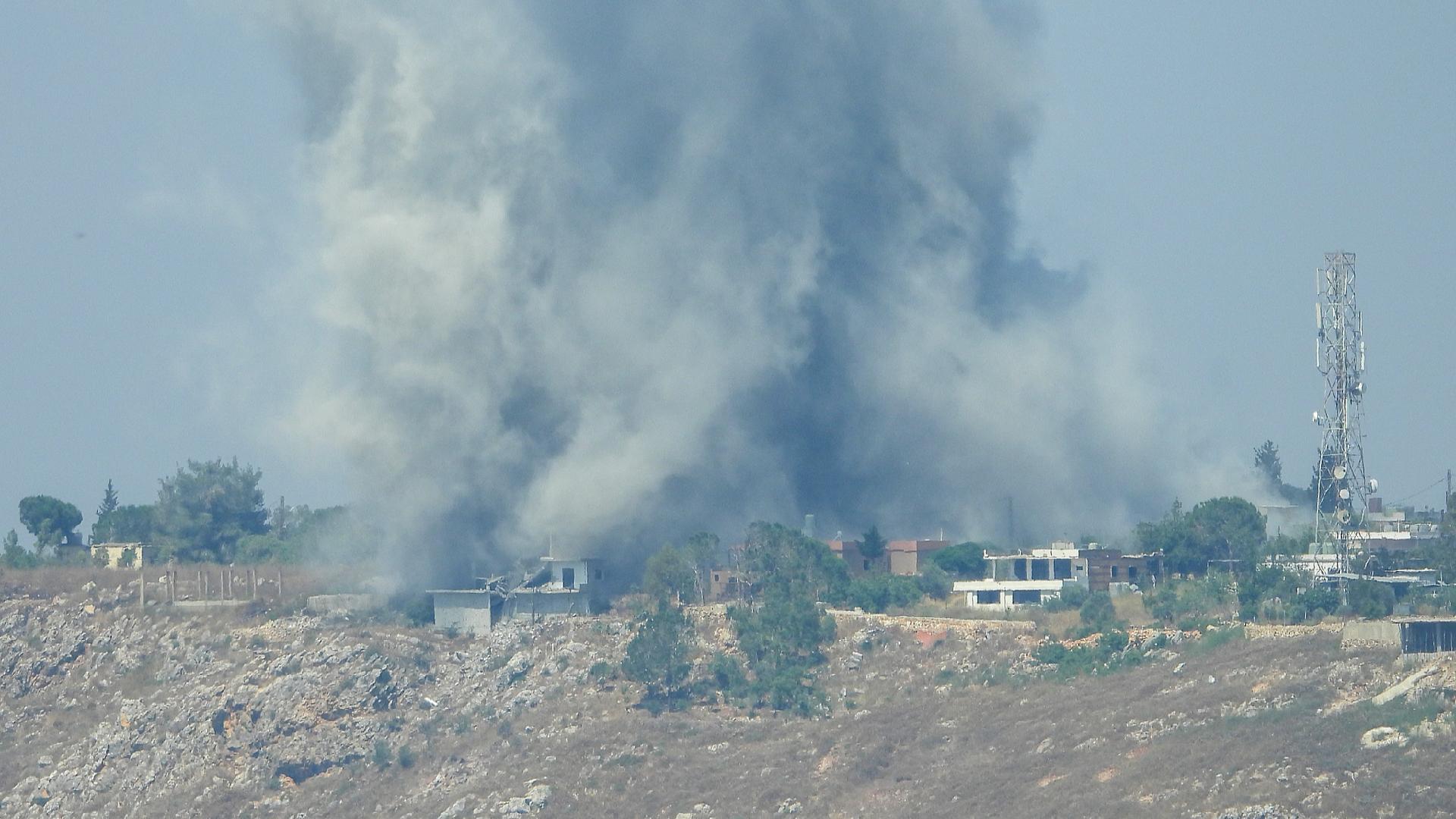 Israel vows military zone along Lebanon's Litani River