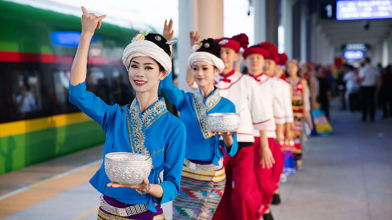 Bringing people closer: China-Laos friendship in action