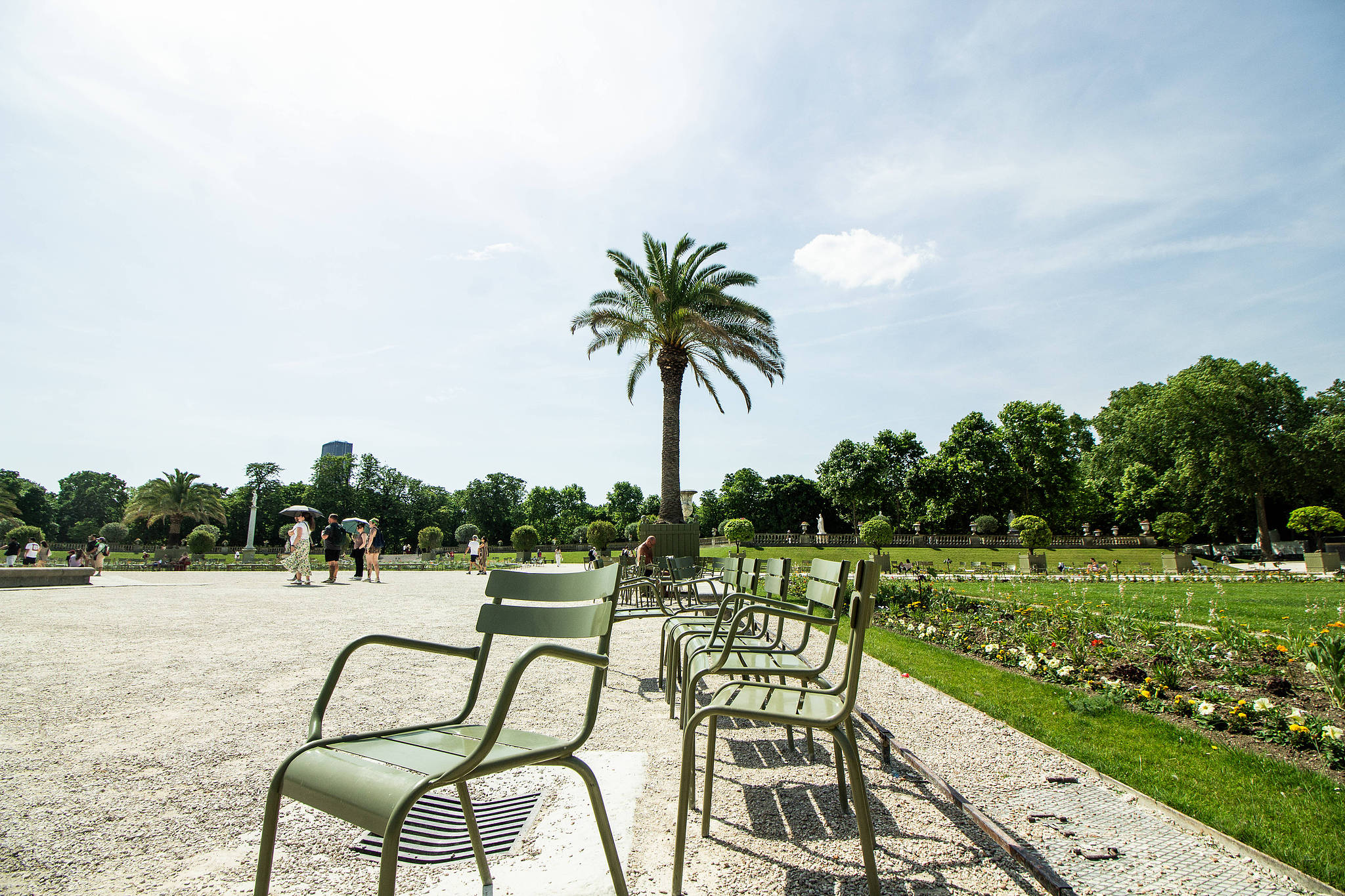 A heatwave pushes temperatures to 37.8 degrees Celsius in Paris, France, May 28, 2026. /VCG