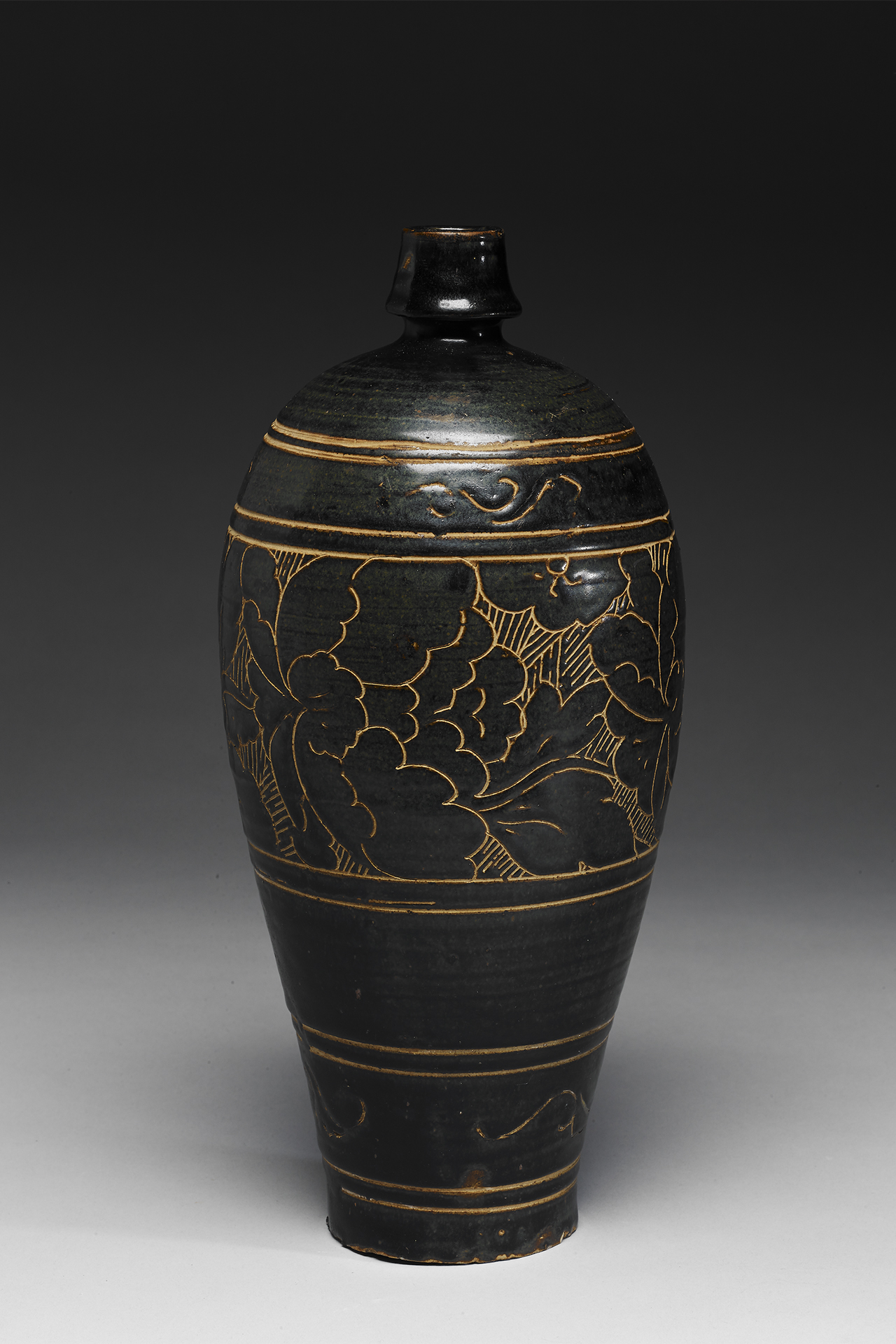A blossom for a lid? Meet the 'plum vases' made for a single flowering branch