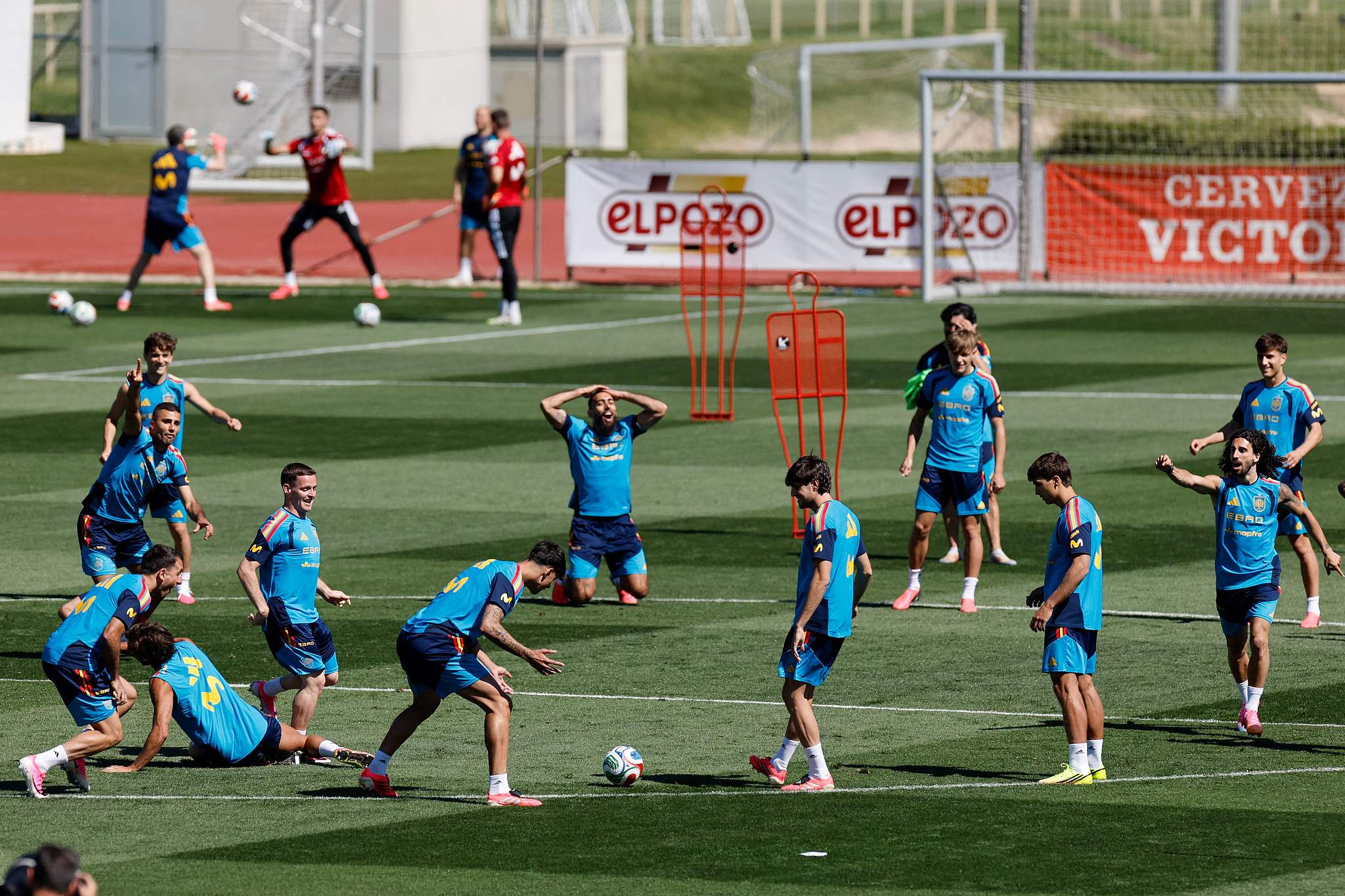 Spain's team members attend a training session ahead of the friendly football match against Iraq ahead of the FIFA World Cup 2026 at the Ciudad del Futbol in Las Rozas, Madrid, June 3, 2026. /VCG