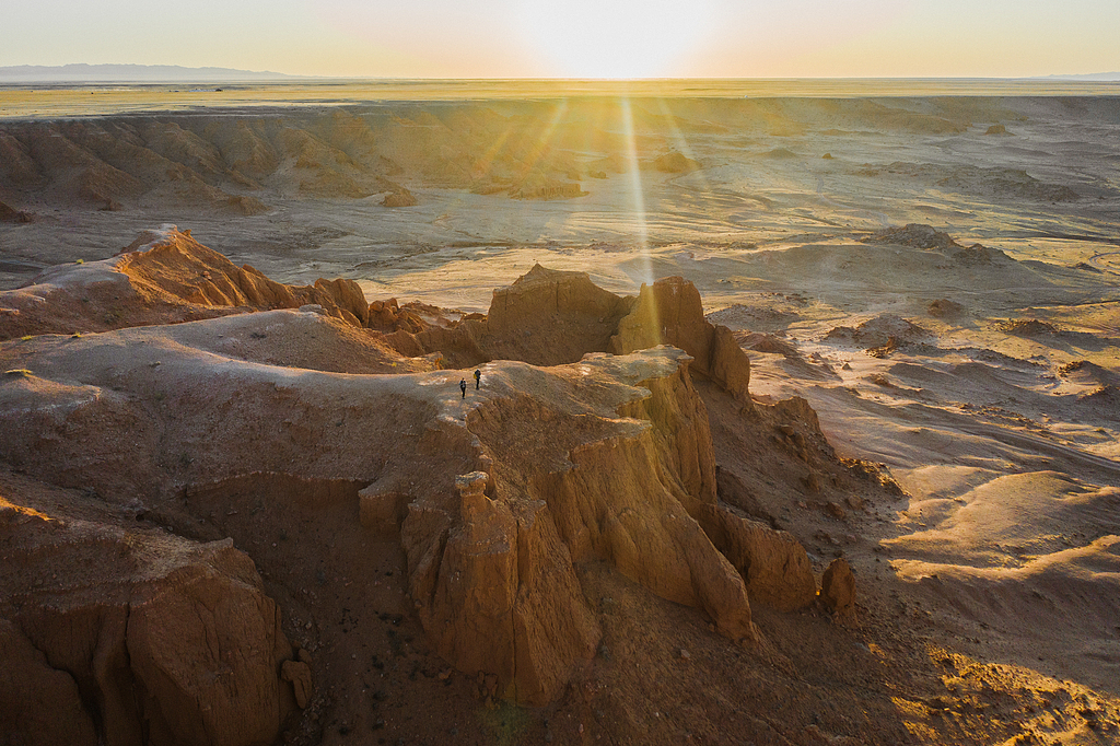 The Gobi Desert in northwest China has become a symbol of the country's growing ultra-running culture. For endurance athletes, races across the region offer not only a physical challenge but also a chance to experience some of the country's most dramatic landscapes. /VCG