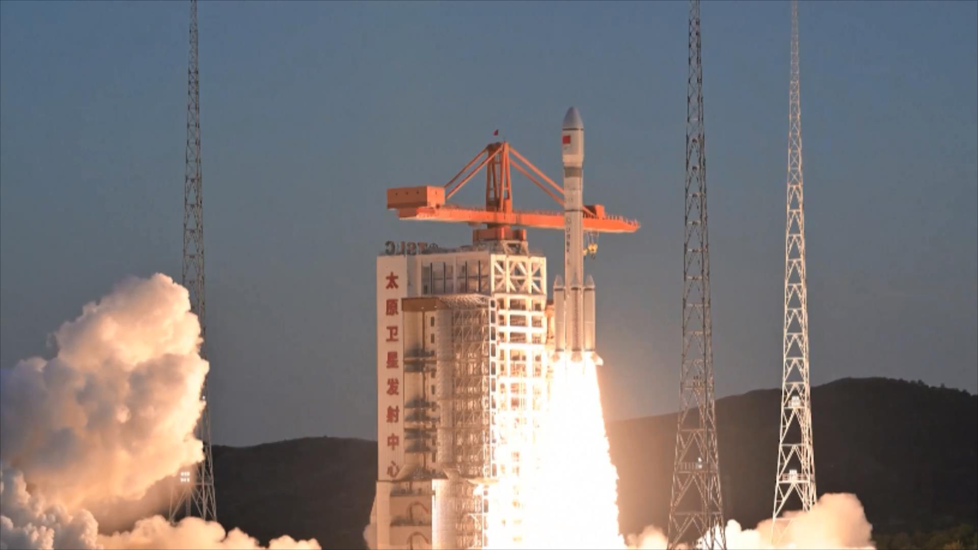 China launches a modified Long March-6 carrier rocket from the Taiyuan Satellite Launch Center in north China's Shanxi Province, June 4, 2026. /CMG