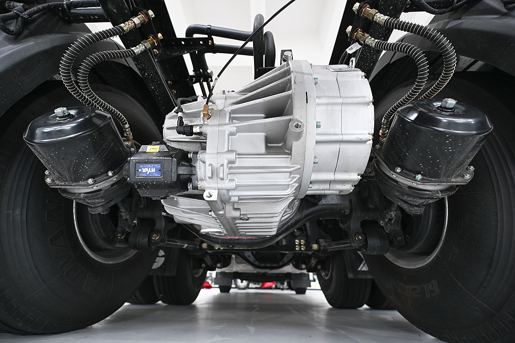 A heavy truck is equipped with a high-performance axial flux motor, Jinhua, east China's Zhejiang Province, June 5, 2026. /VCG
