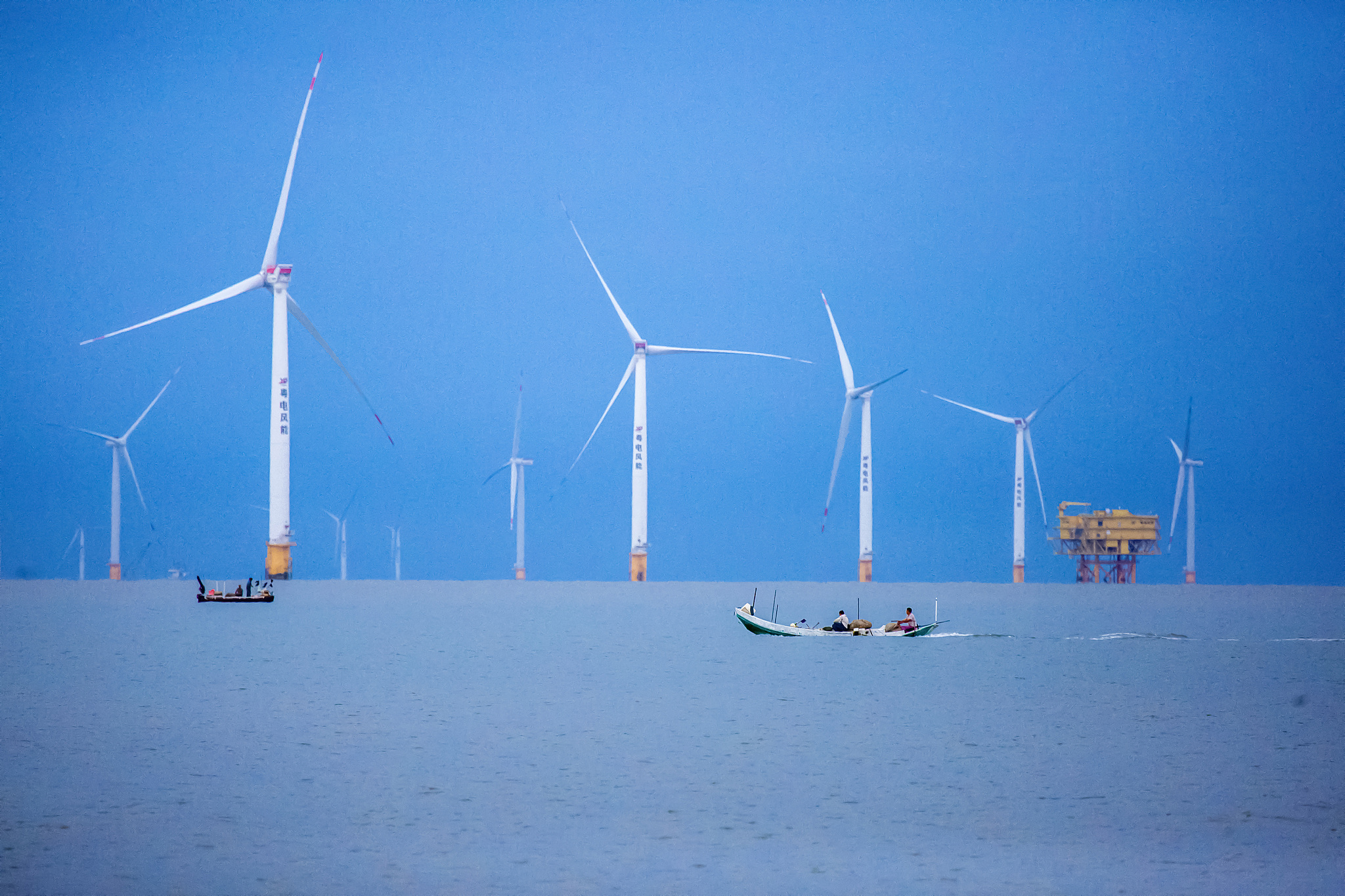 Wind turbines at the Leizhou Bay, Zhanjiang, Guangdong Province, south China, July 6, 2022. /VCG