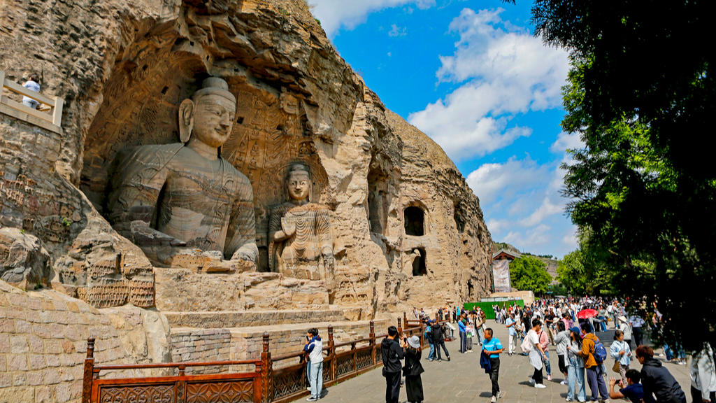 Timeless appeal: Yungang Grottoes still draws crowds today
