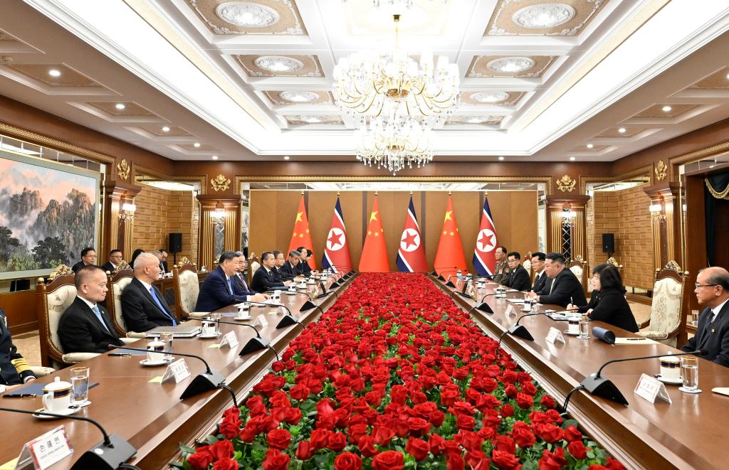 Xi Jinping, general secretary of the Communist Party of China Central Committee and Chinese president, holds talks with Kim Jong Un, general secretary of the Workers' Party of Korea and president of the State Affairs of the Democratic People's Republic of Korea (DPRK), at the Kumsusan State Guesthouse in Pyongyang, the DPRK, June 8, 2026. /Xinhua