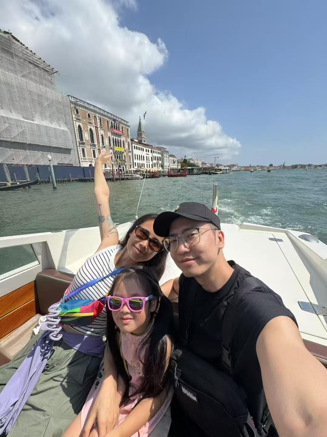Li says that he wouldn't have been able to do what he does without the support of his wife Queenie and their daughter Godiva. The family often takes advantage of his tour travels for family trips. /Hovy Lee