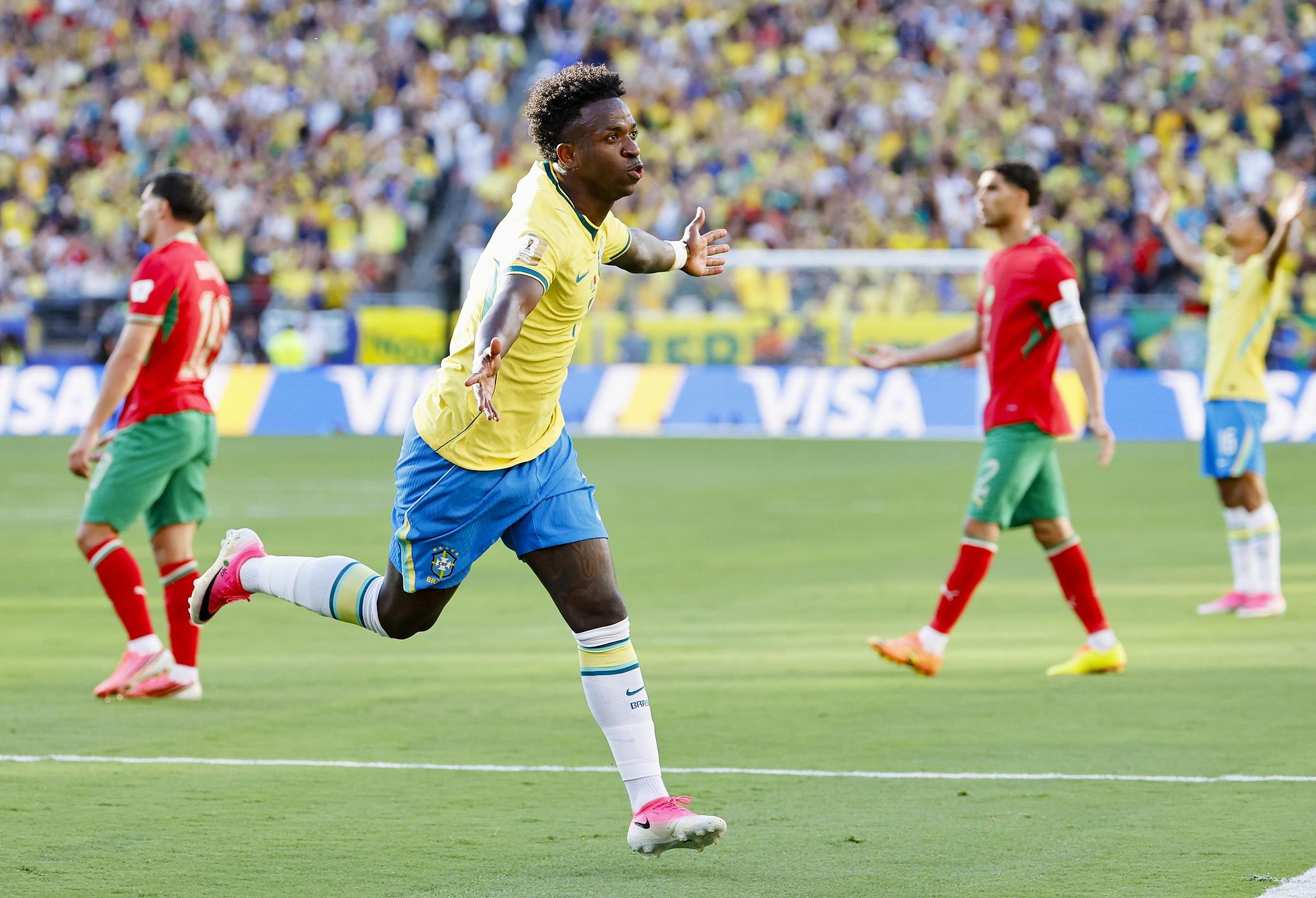 Vinicius Junior (C) of Brazil celebrates after scoring a goal in the Group C match against Morocco at the 2026 FIFA World Cup at MetLife Stadium in East Rutherford, New Jersey, June 13, 2026. /VCG