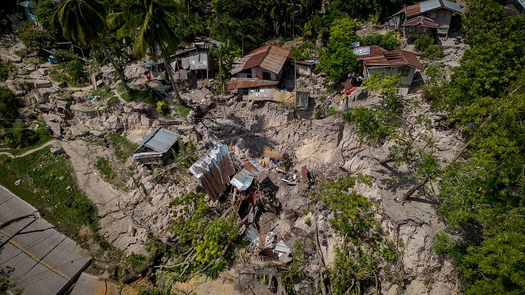 Deadly Philippine earthquake raised seabed by up to 2 meters