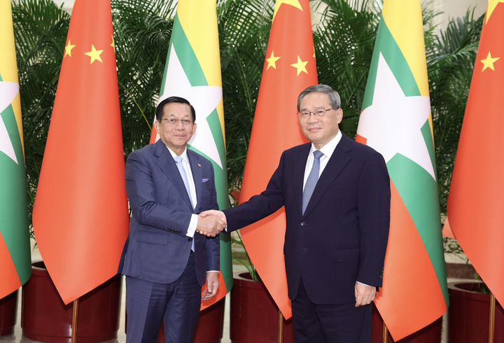 Chinese Premier Li Qiang (R) meets with President of Myanmar Min Aung Hlaing at the Great Hall of the People in Beijing, China, June 16, 2026. /Xinhua