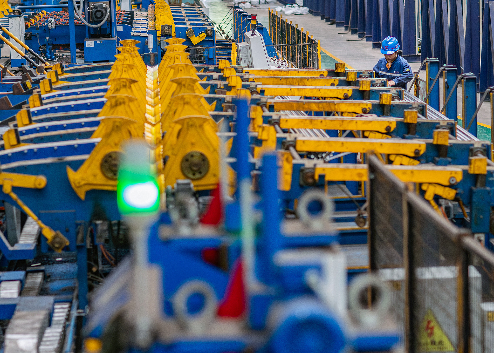 A production workshop in Anhui Province, China, June 15, 2026. /VCG 