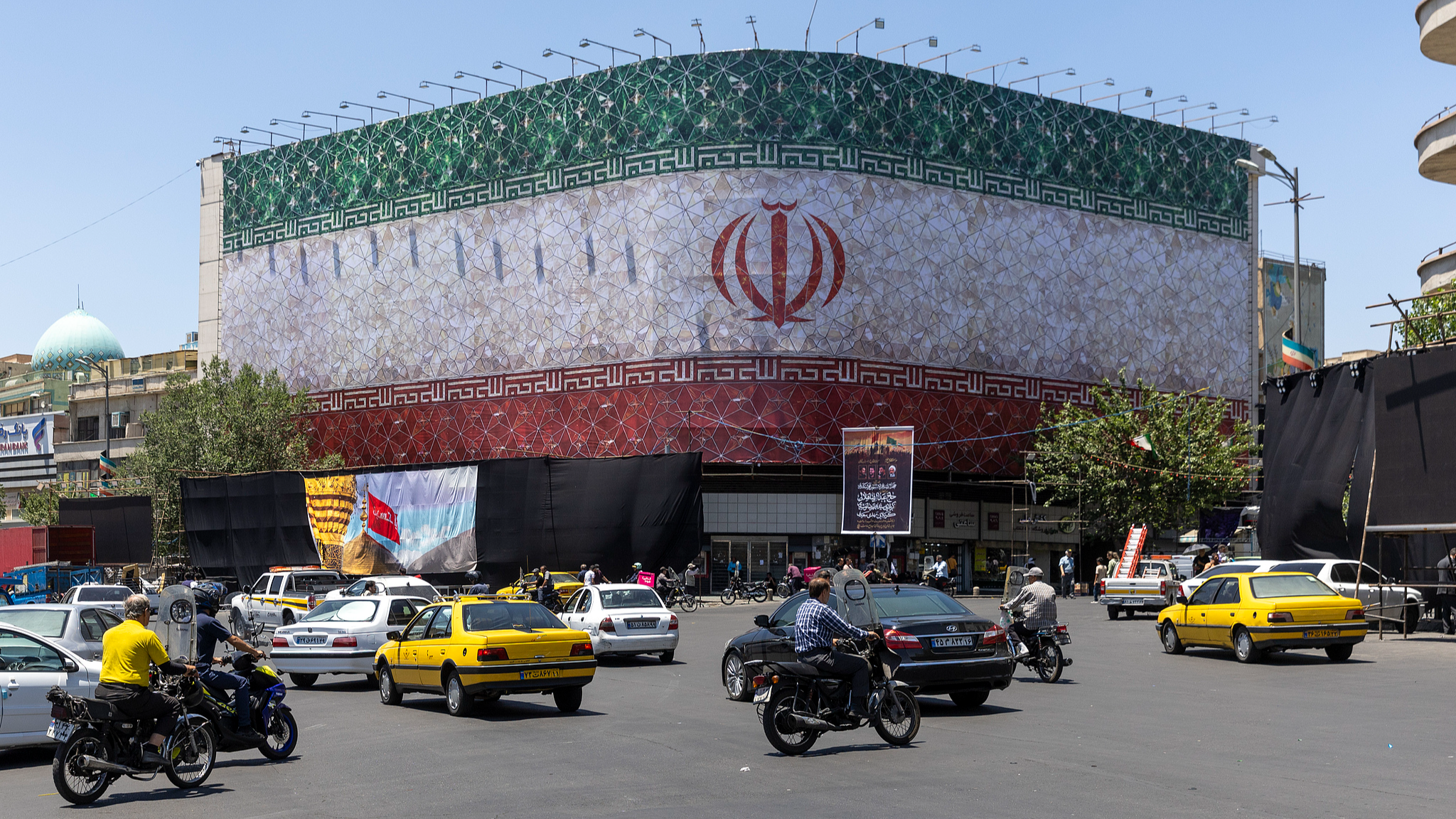 China supports Iran's efforts in safeguarding sovereignty: Chinese FM