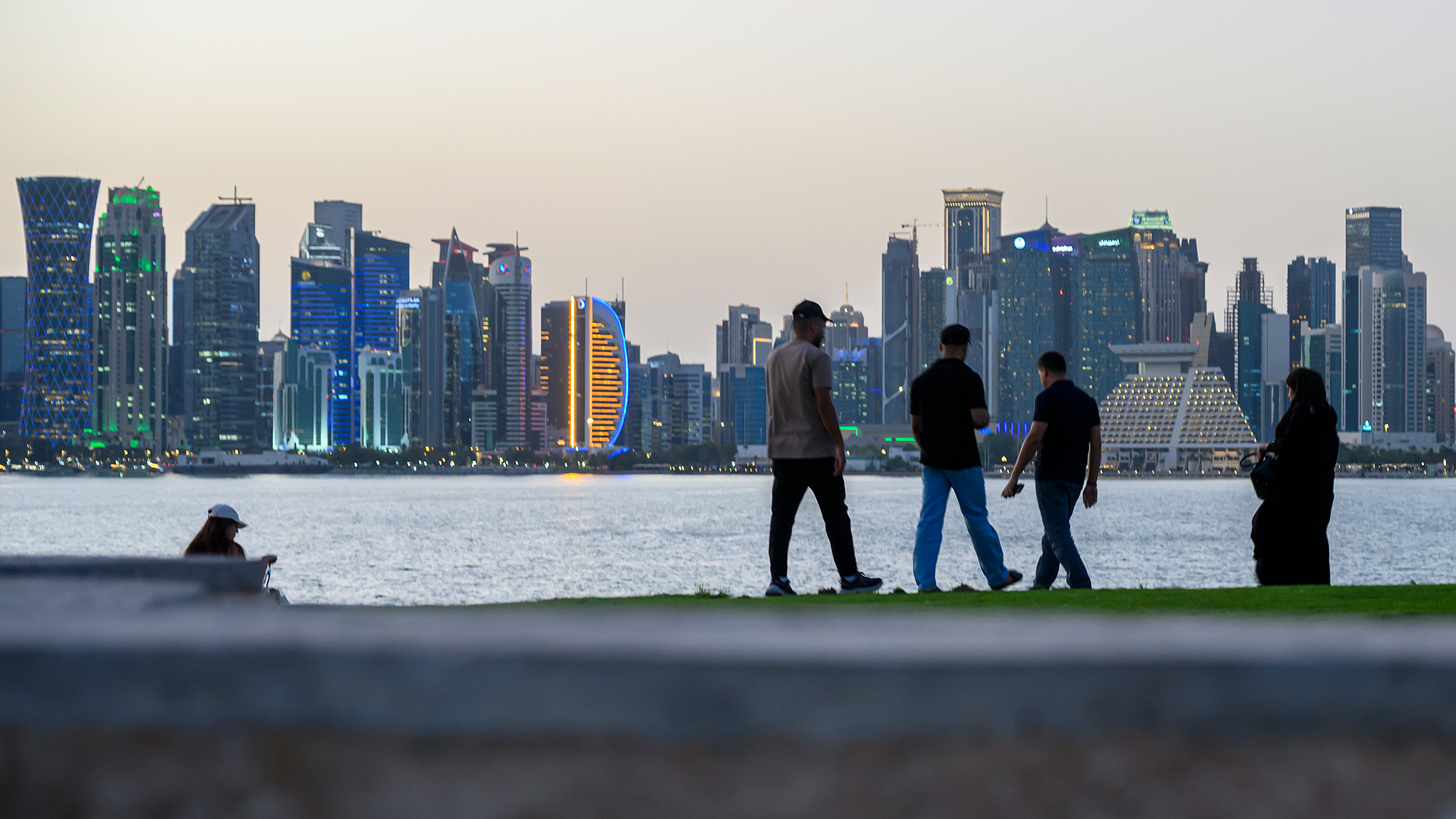 China to boost dialogue with Qatar, regional states to advance peace