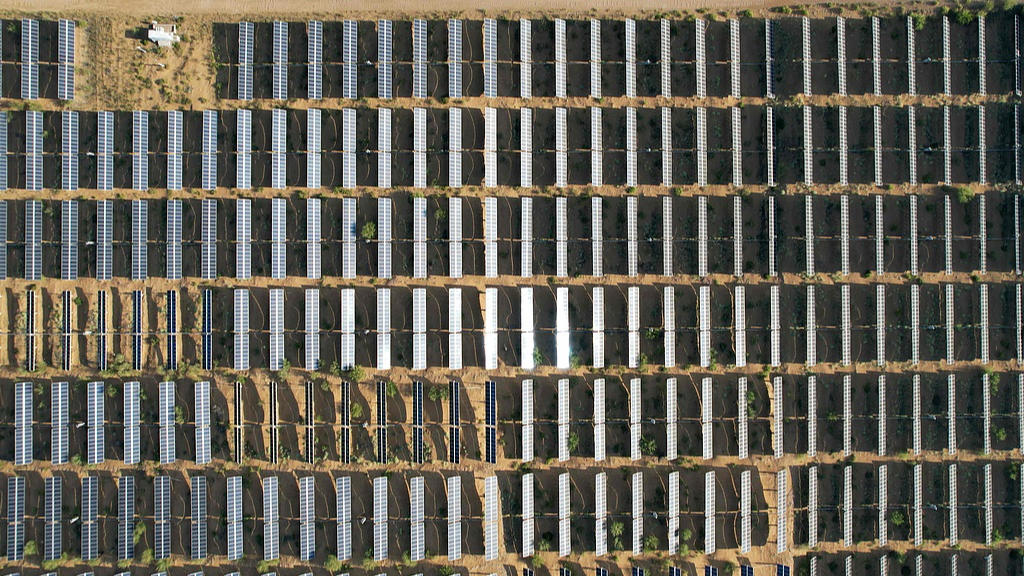 Solar panels at the Dalad Banner photovoltaic base in the Kubuqi Desert, north China's Inner Mongolia Autonomous Region, August 10, 2025. /VCG