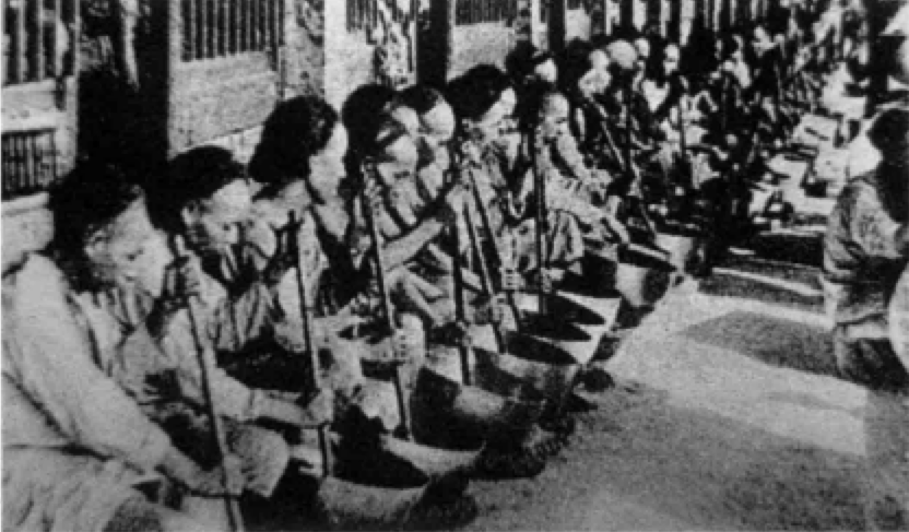 The colonial monopoly bureau constructed a sprawling opium factory in Taipei/ Pictorial History of Japan's Invasion of China