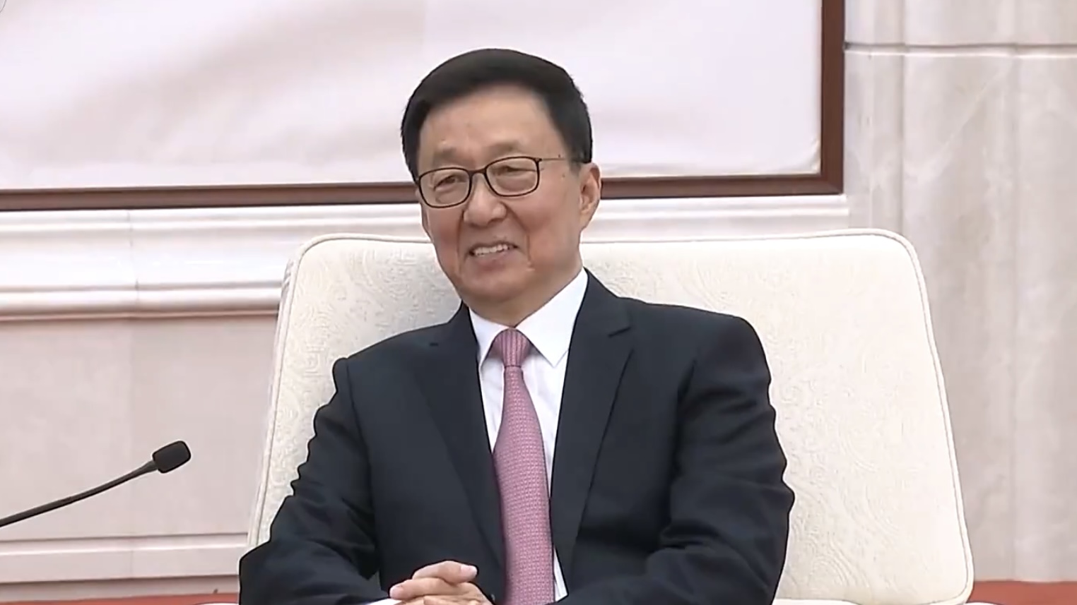 Chinese Vice President Han Zheng holds separate meetings with Canadian and Danish business representatives in Beijing, China, June 18, 2026. / CMG