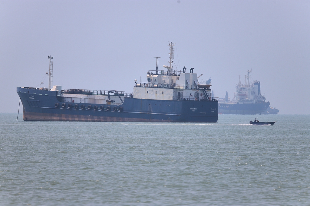 Vessels remain anchored in the Strait of Hormuz, June 17, 2026. /VCG
