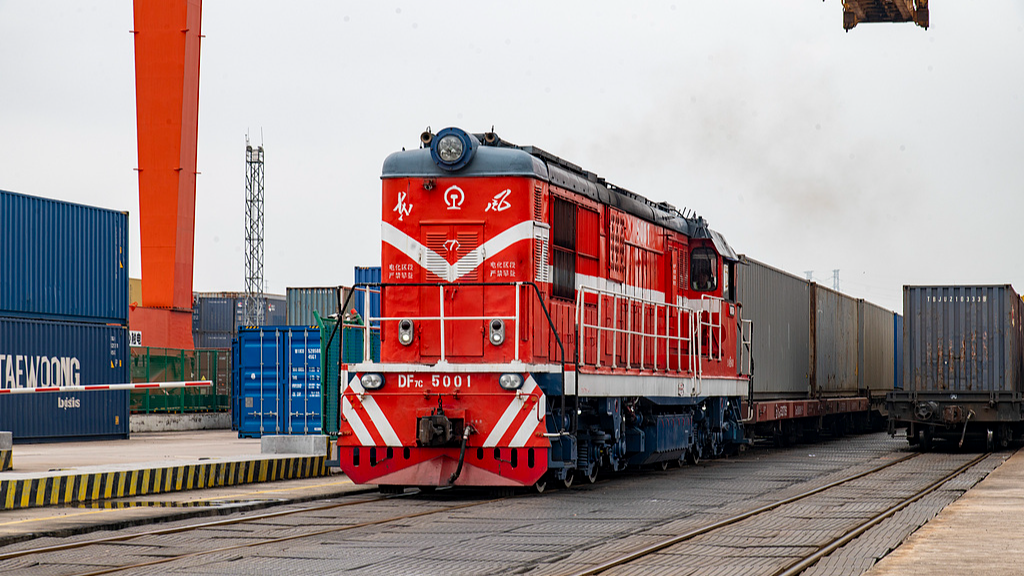 China-Europe freight train trips up 10.8-fold in a decade