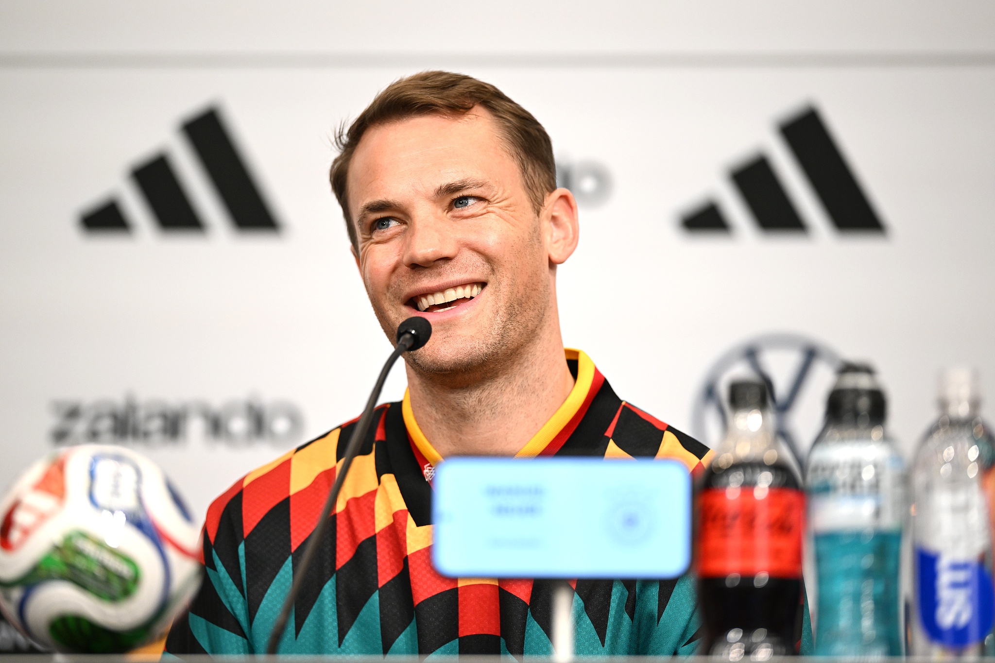 Germany goalkeeper Manuel Neuer speaks at a press conference ahead of Saturday's Group E match against Cote d'Ivoire at the 2026 FIFA World Cup in Winston-Salem, North Carolina, June 18, 2026. /VCG