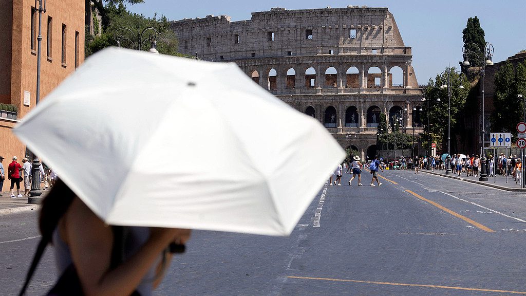 Europe swelters under heatwave, France restricts alcohol consumption