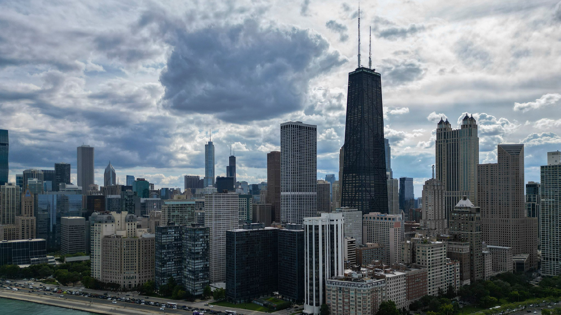 8 killed, 38 injured in shootings during holiday weekend in Chicago