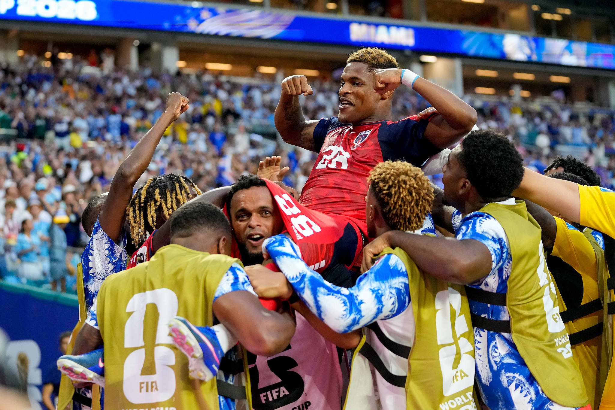 Cabo Verde winger Helio Varela (#26) is lifted by his teammates after scoring a goal against Uruguay in a Group H match at the 2026 FIFA World Cup in Miami, Florida, June 21, 2026. /VCG