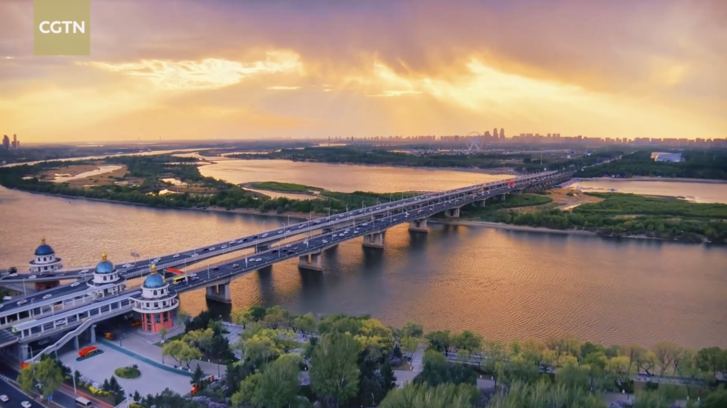 Harbin glows in gold