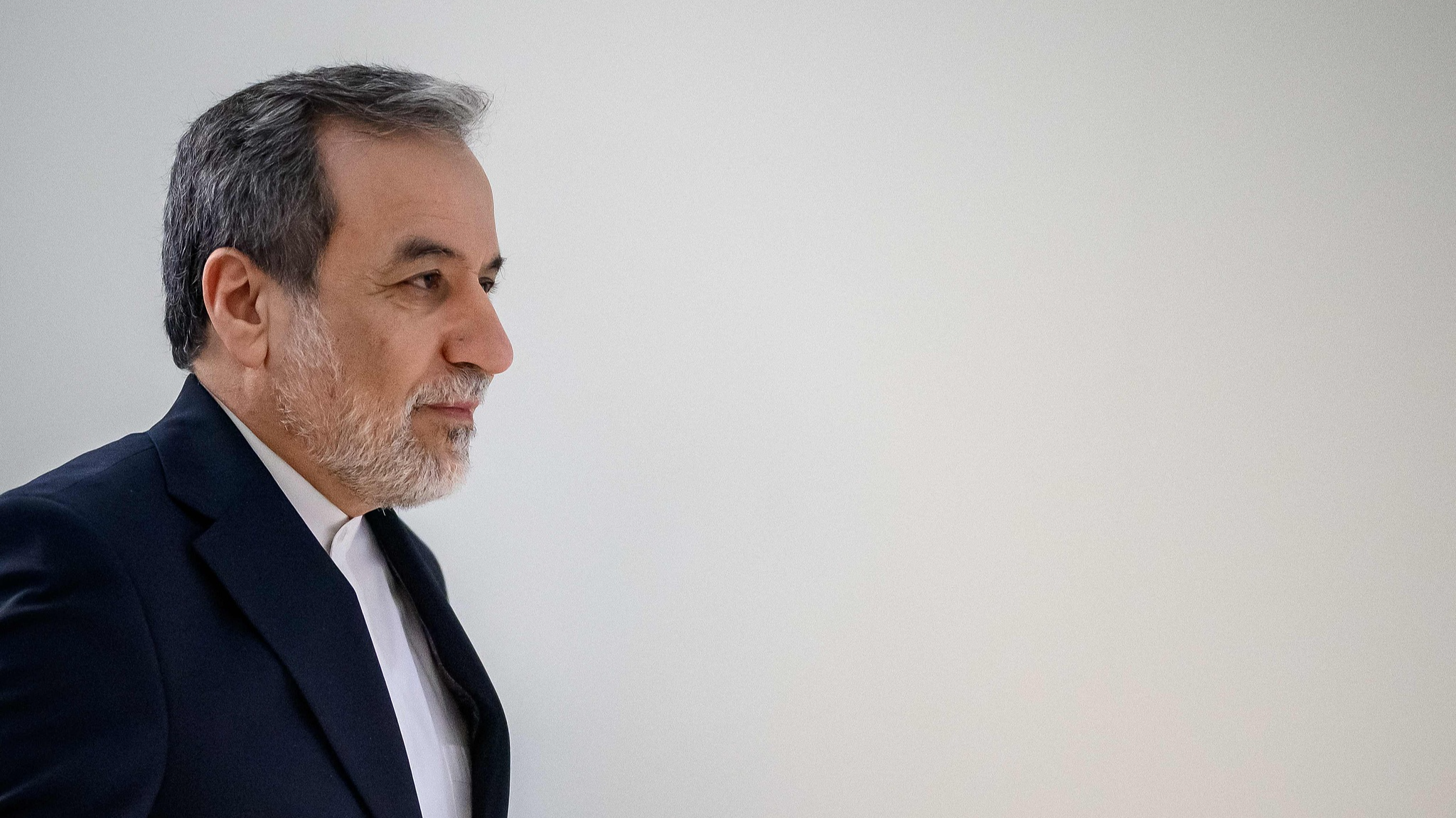 Iranian Foreign Minister Abbas Araghchi arrives for a bilateral meeting with his Swiss counterpart at the Burgenstock luxury hotel complex overlooking Lake Lucerne, Switzerland, ahead of high-level talks aimed at advancing a deal to end the Middle East conflict, June 21, 2026. /VCG