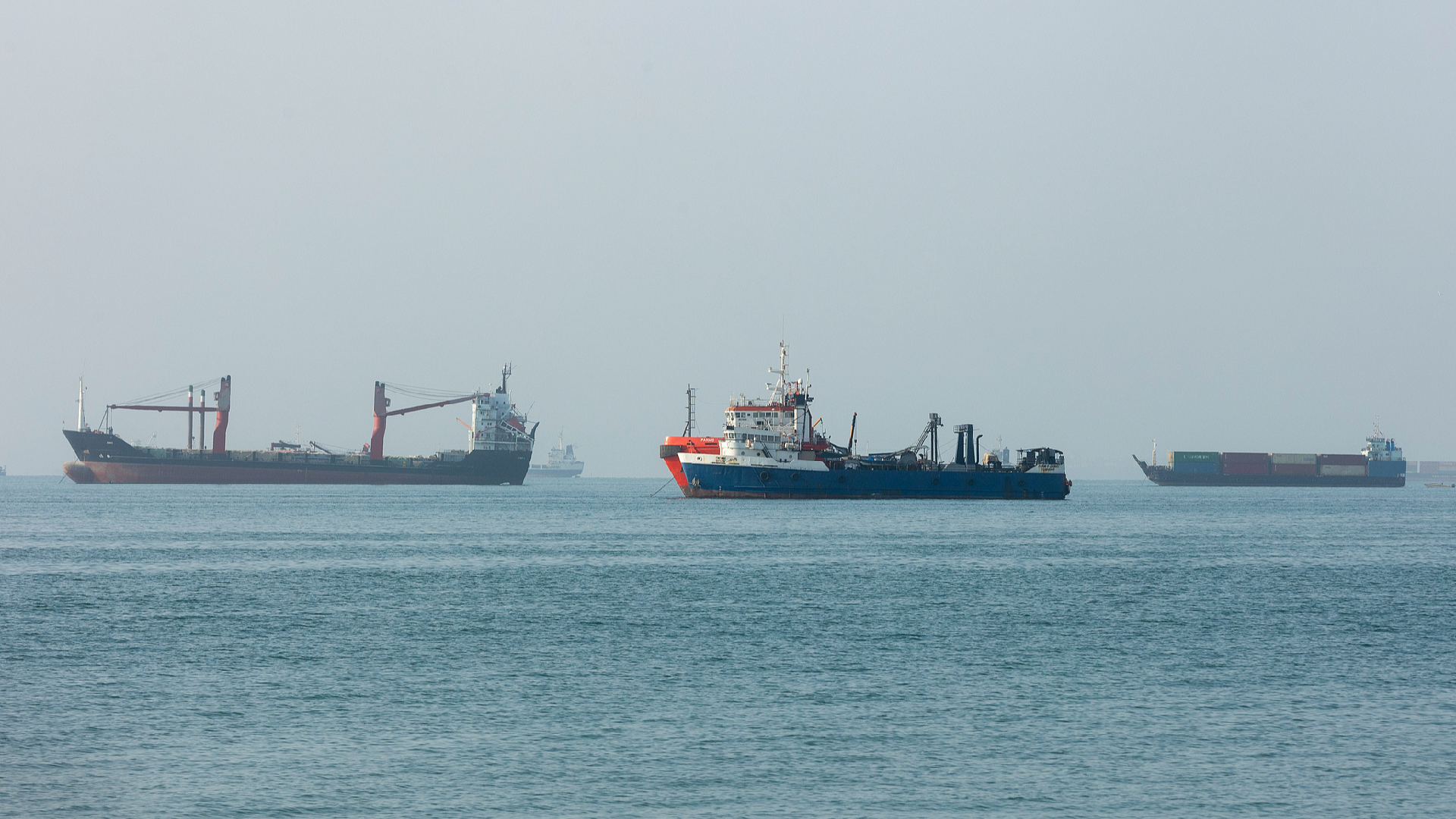 Hormuz evacuation plan detailed as US-Iran talks set to resume
