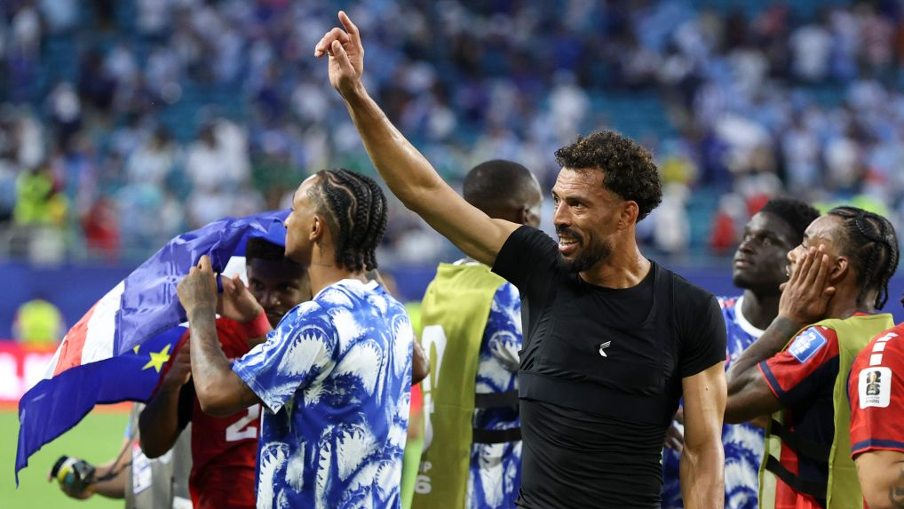 Vozinha (front C), goalkeeper of Cape Verde, waves his hand after the group H match between Uruguay and Cape Verde at the 2026 FIFA World Cup at Miami Stadium, Miami, the United States, June 21, 2026. /Xinhua