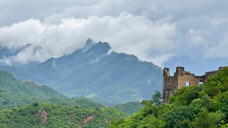 Live: Immerse yourself in the timeless beauty of Simatai Great Wall