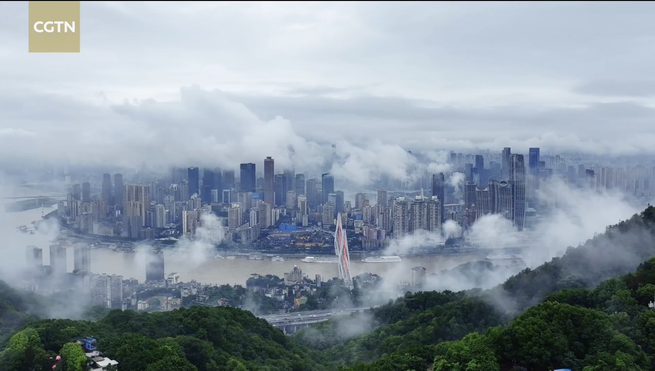 Mist wraps Chongqing like ink on paper