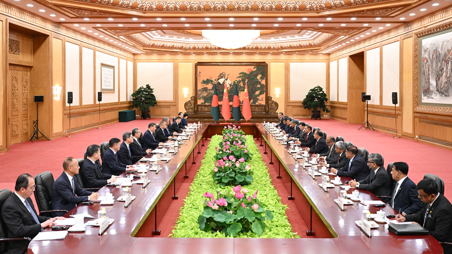 Chinese President Xi Jinping meets with Bangladeshi Prime Minister Tarique Rahman in Beijing, China, June 26, 2026. /Xinhua