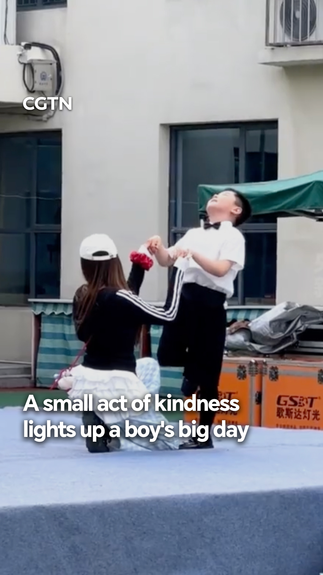 A small act of kindness lights up a boy's big day